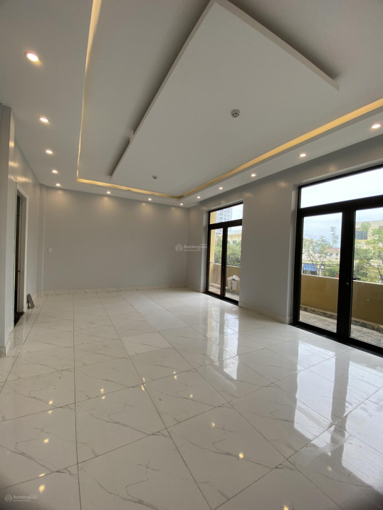 Cho thuê nhà nguyên căn 4 tầng gần toà Mornachy và Euro Villa 1